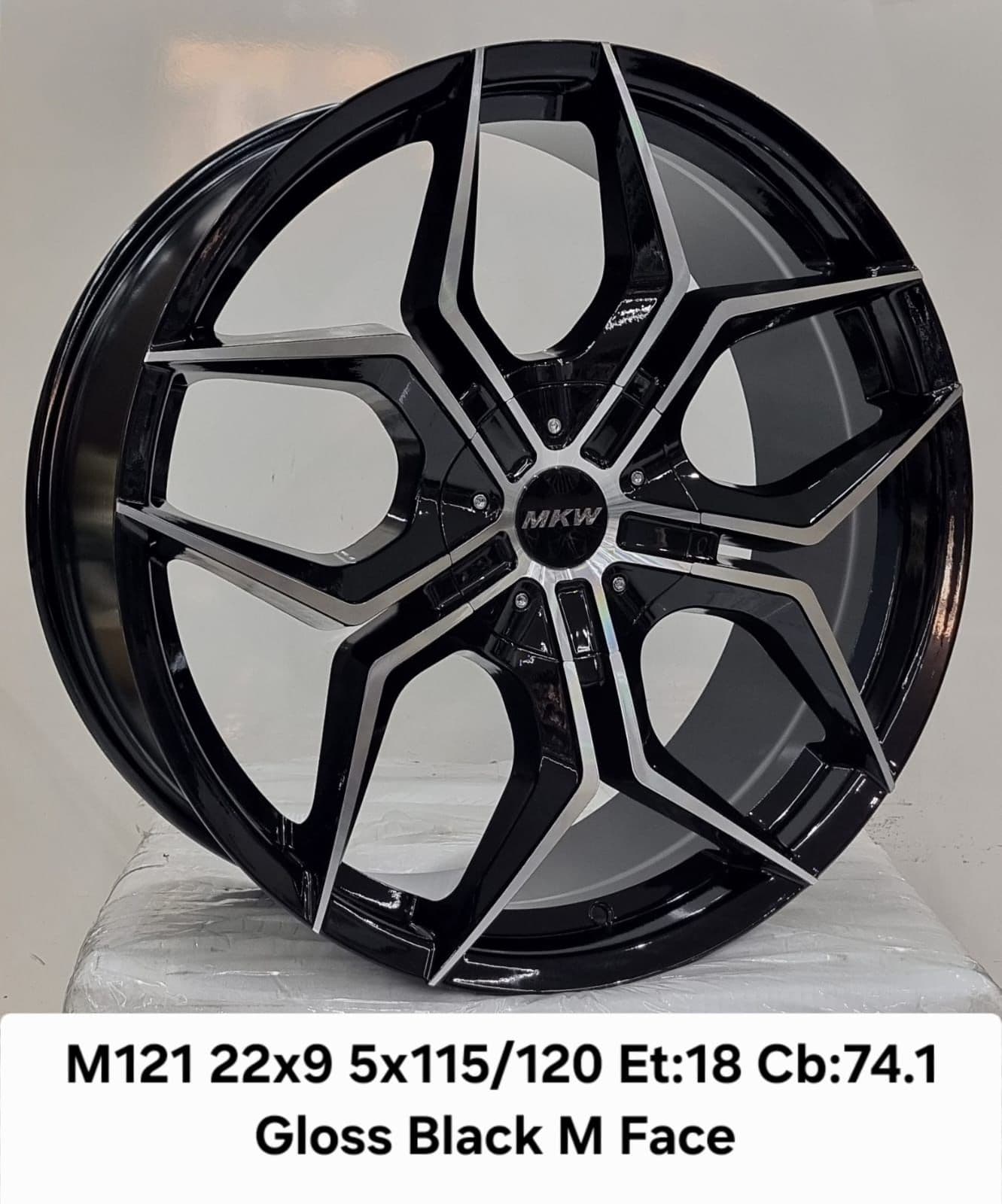 جنط 22 بوصة - M121 أسود لامع (4 قطع)